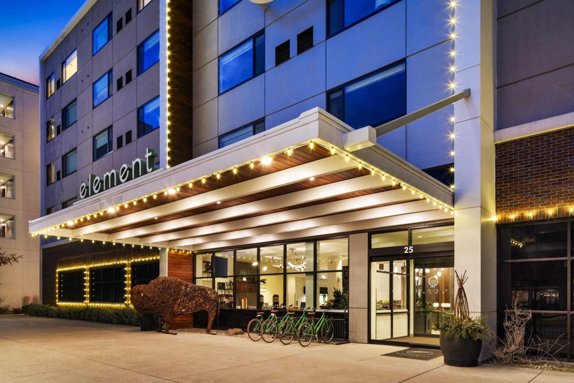 เอลเลเมนต์ โบซแมน Hotel ภายนอก รูปภาพ